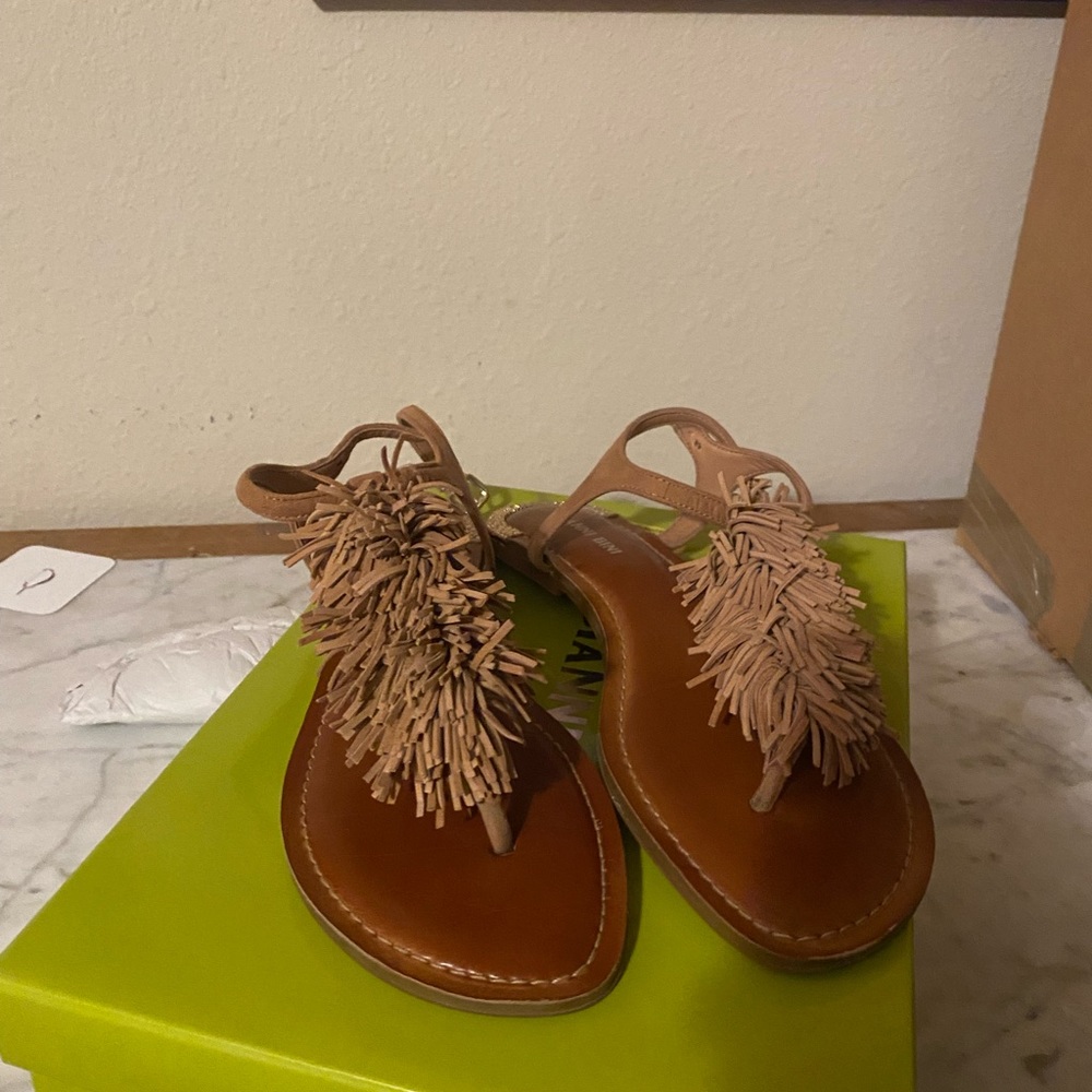 Sandals - Picture 3 of 4